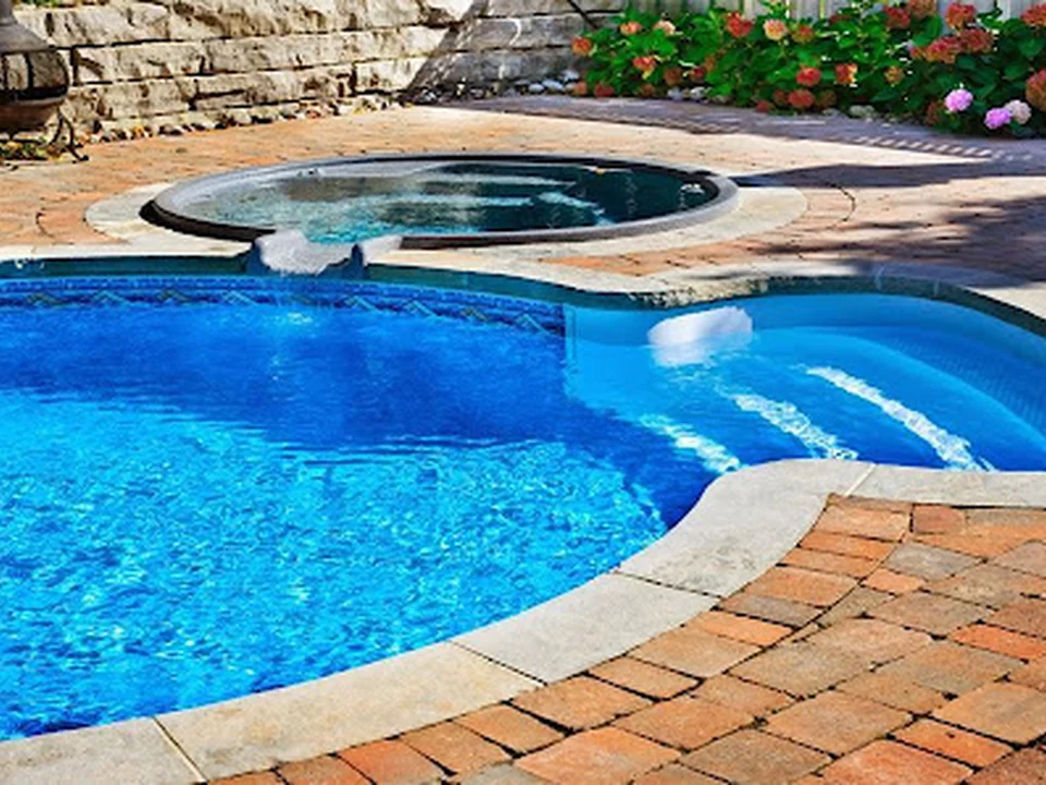 911 Pool Services