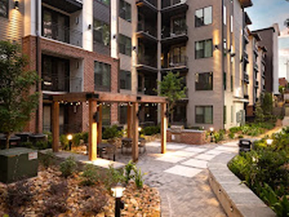 915 Glenwood Apartments on The Beltline
