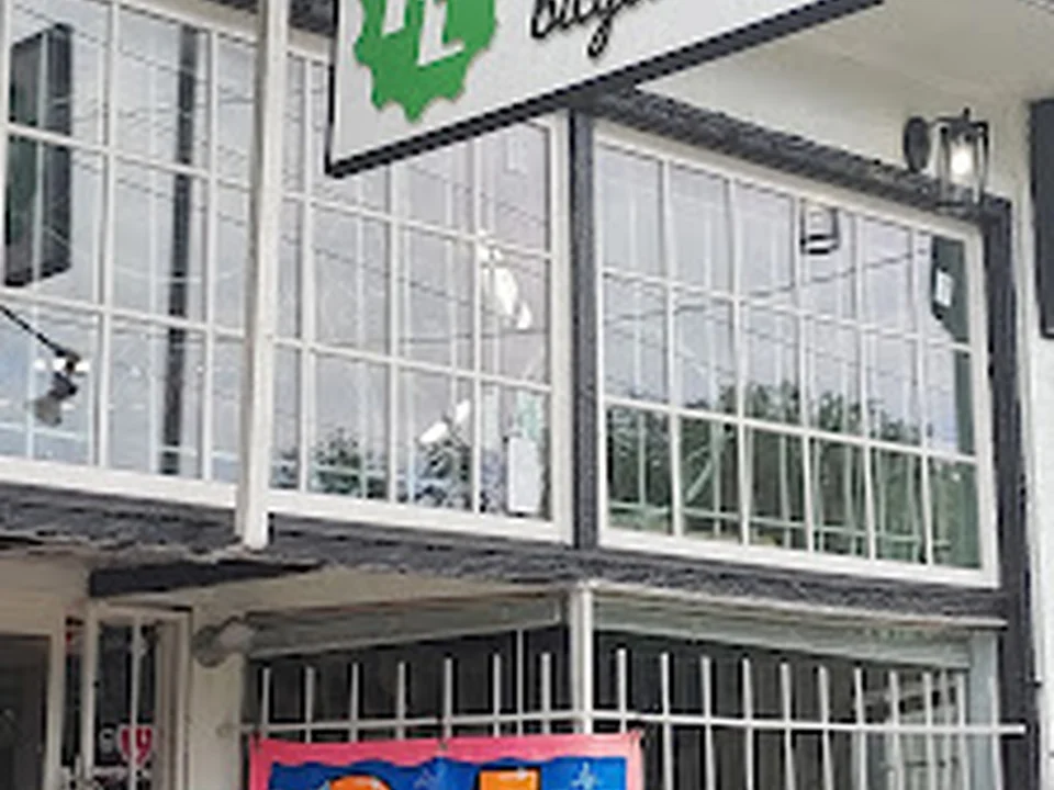 AC Clutch Bicycle Shop