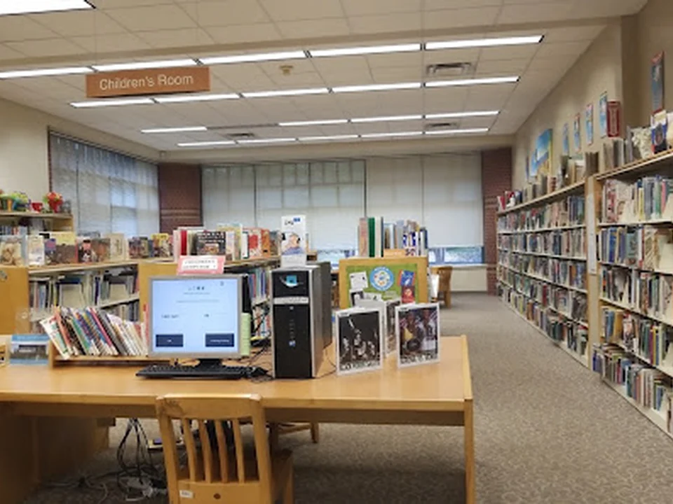 Adams Park Library
