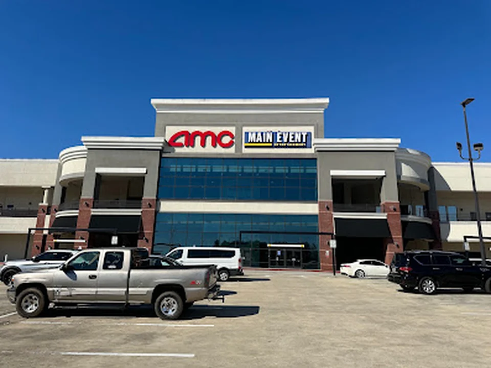 AMC Parkway Pointe 15