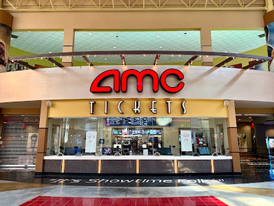 AMC Sugarloaf Mills 18