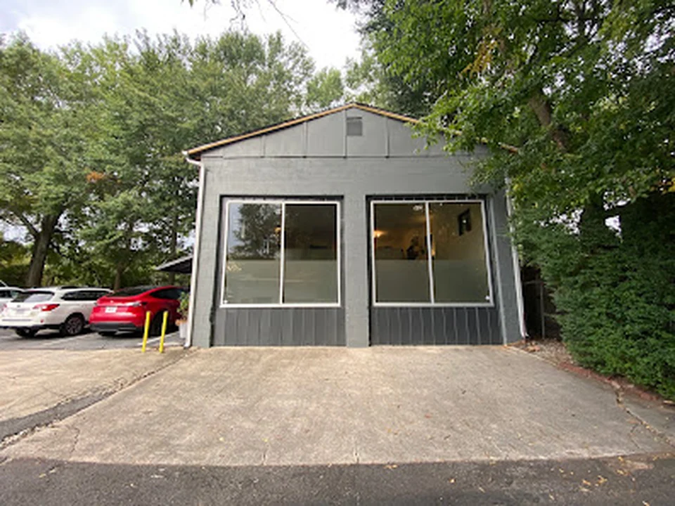 Atlanta Leasing & Investment
