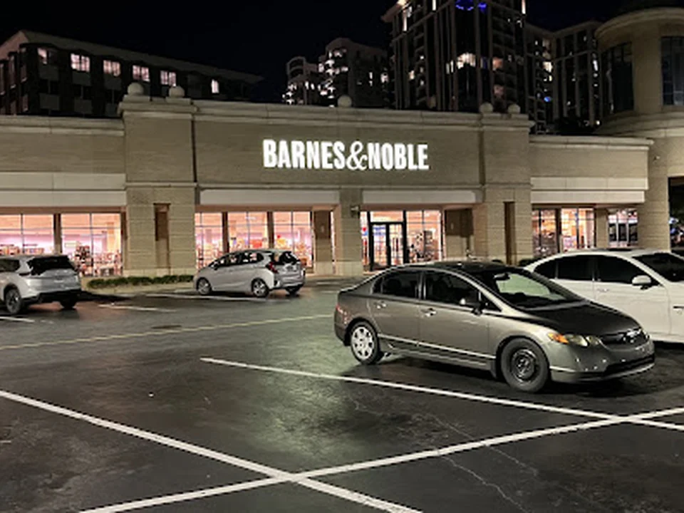 Barnes & Noble