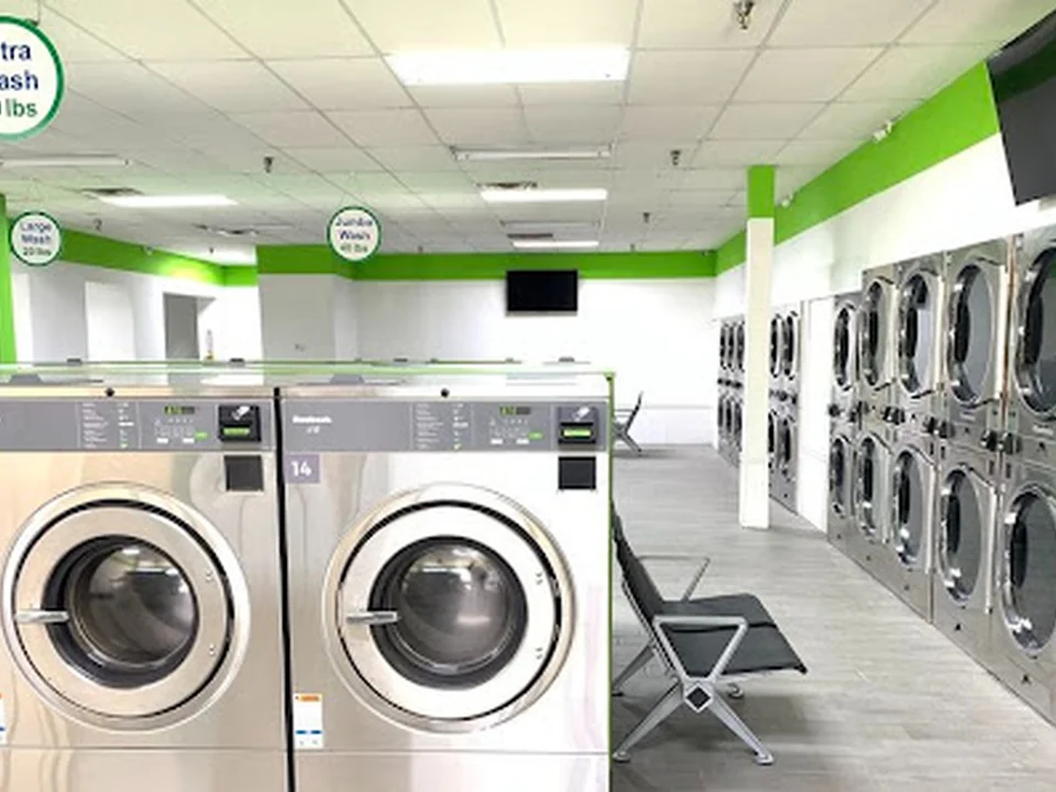 Express In & Out Laundromat -- FREE DRY