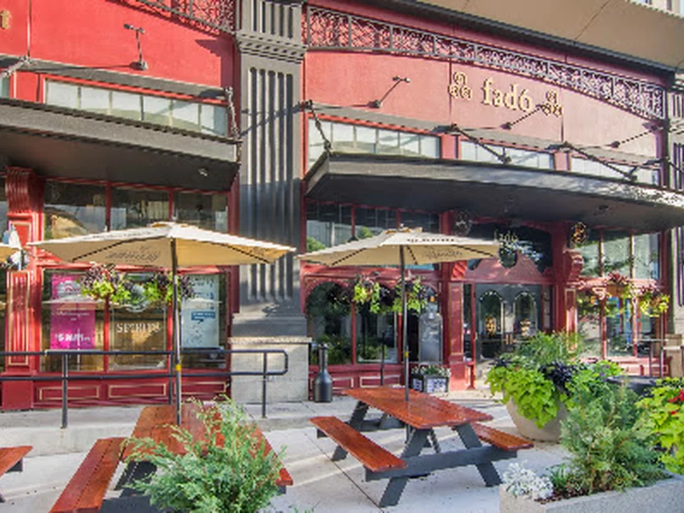 Fado Irish Pub