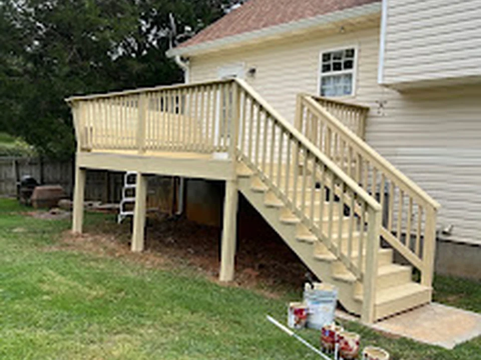 Foto de Full Coverage Painting and Flooring
