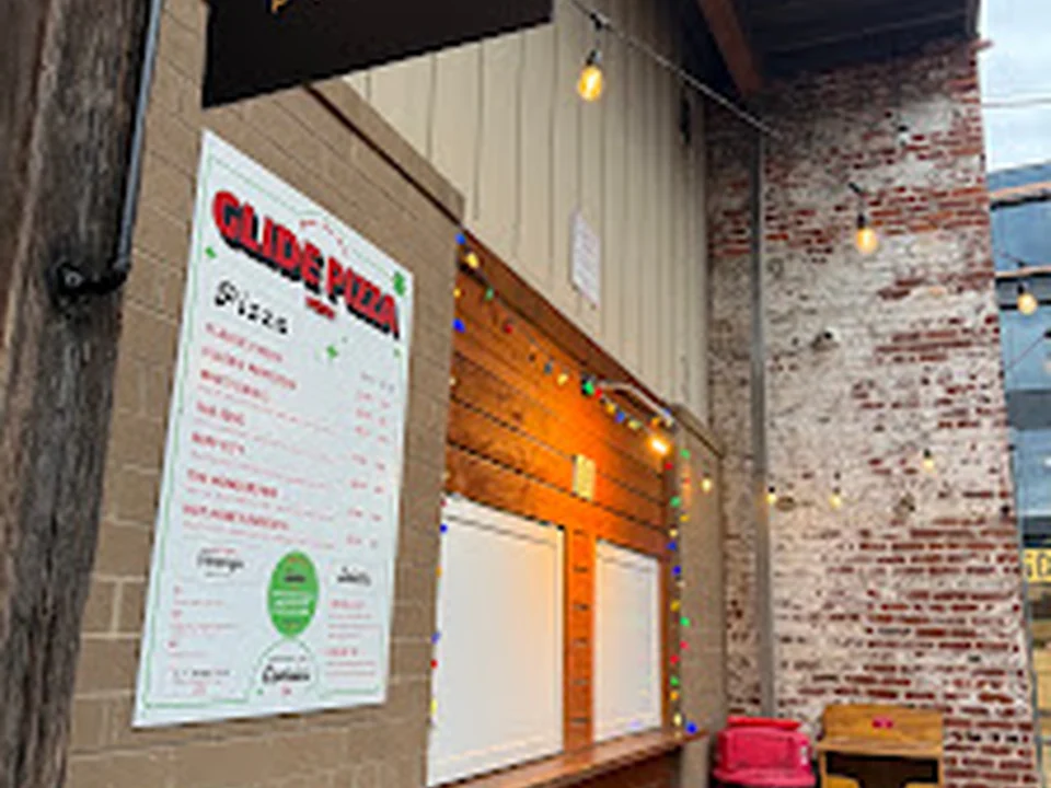 Glide Pizza