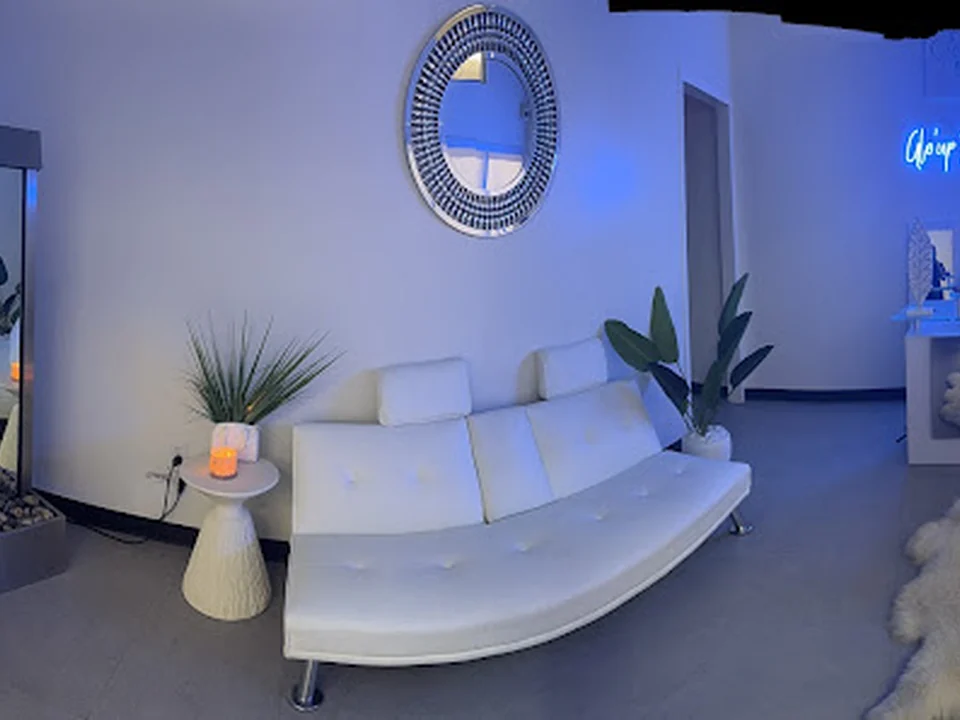 Glo'Up Body Spa