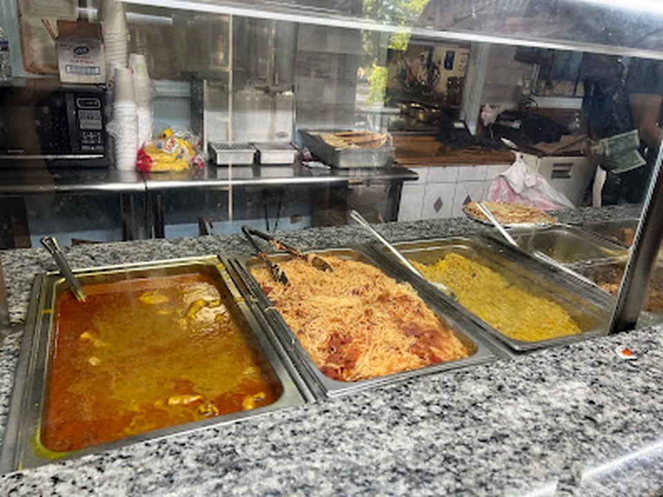 Halal Pizza and cafe