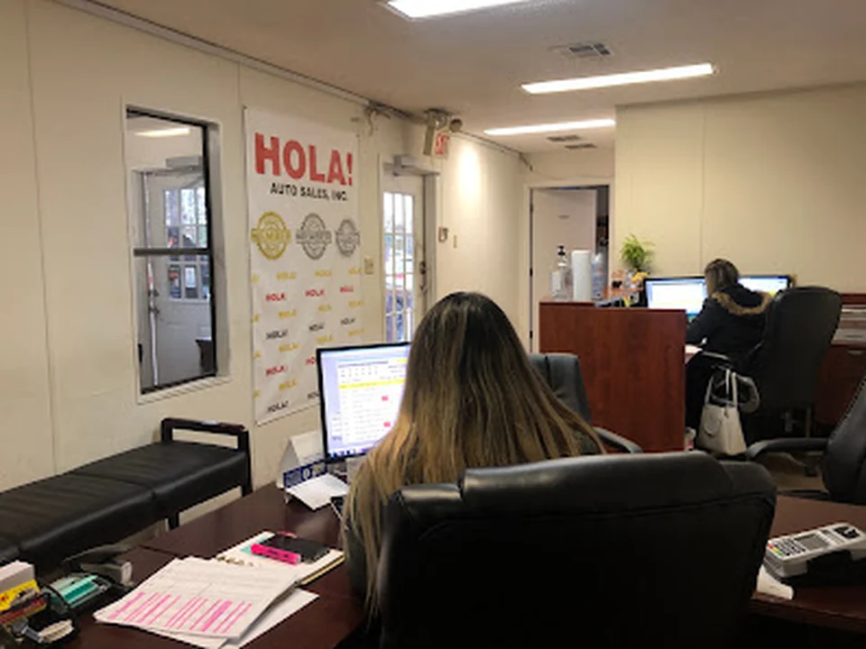 Hola Auto Sales
