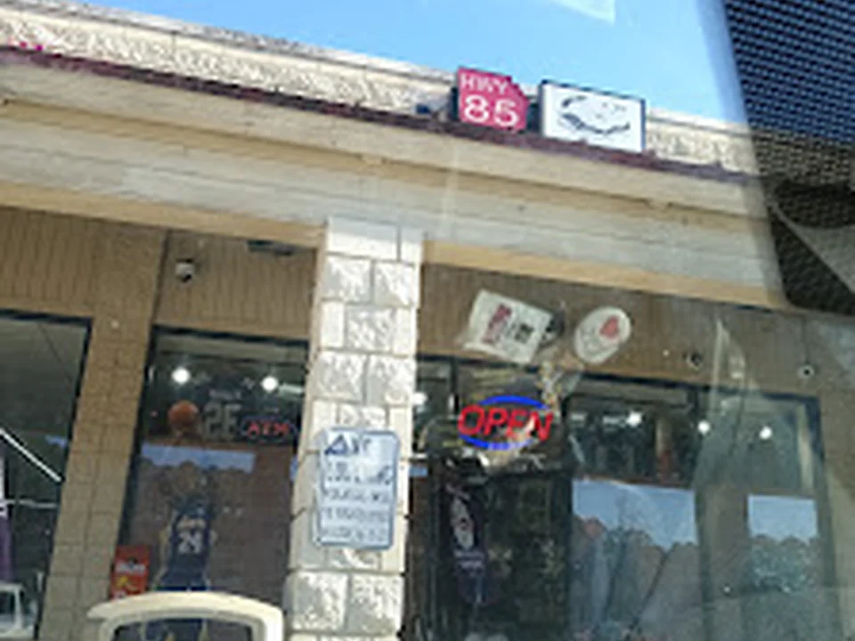 Hwy 85 Sneakers