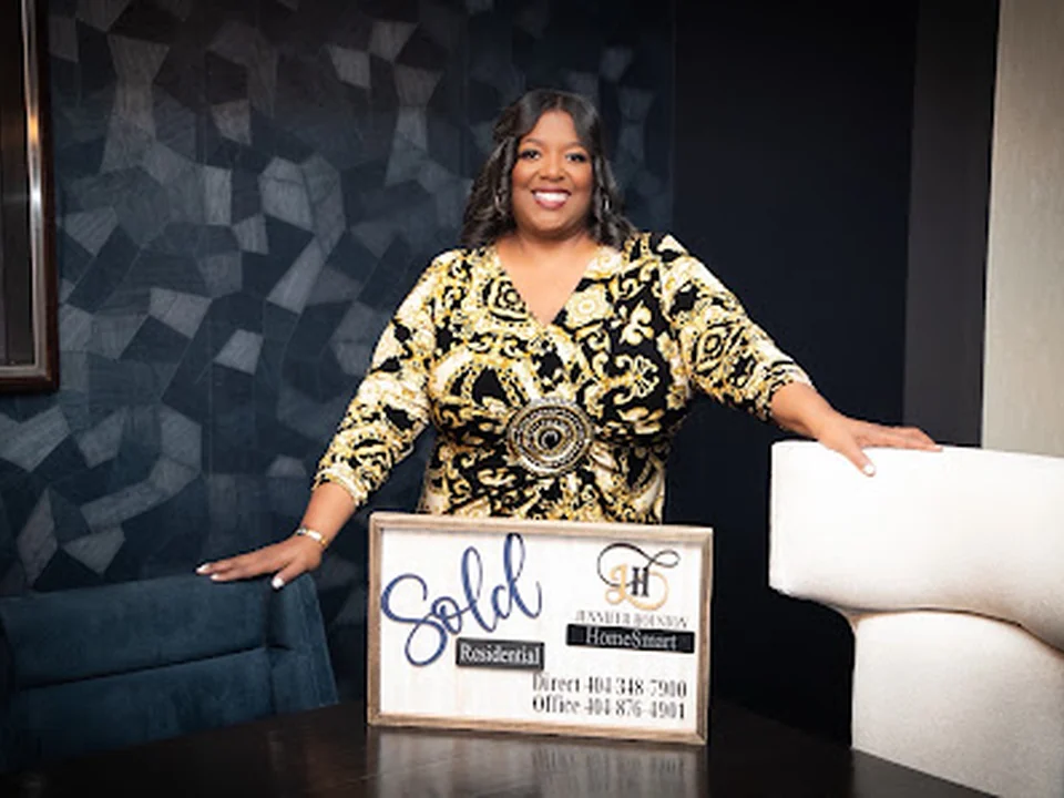 Jennifer Houston, Commercial & Residential Broker