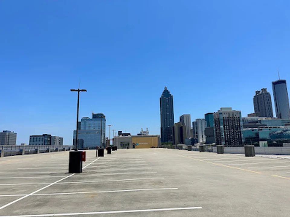 Lanier Parking (Georgia Aquarium Parking Garage)