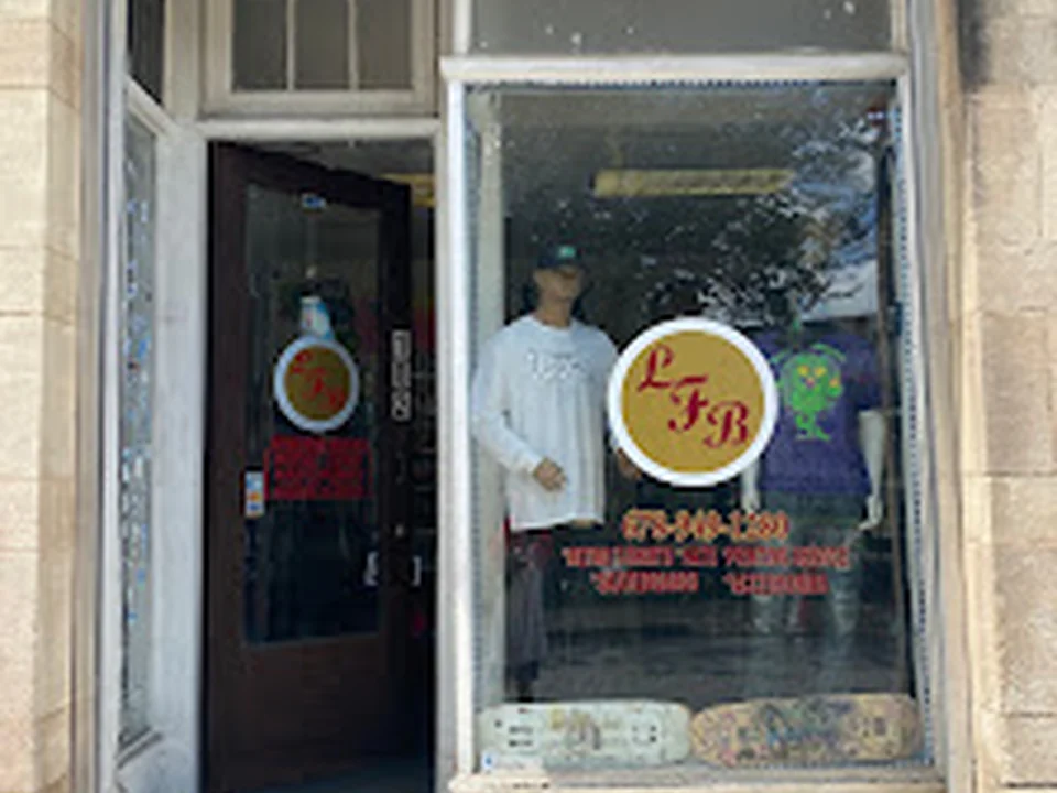 Lee's Fashion Boutique