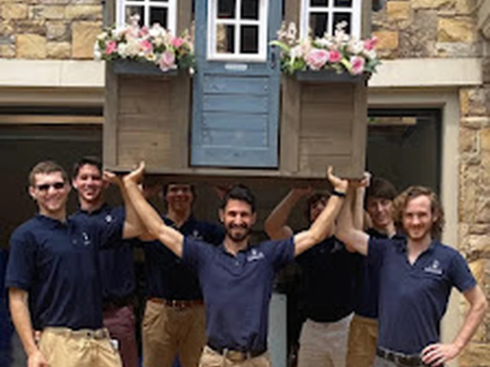 Levi's Movers