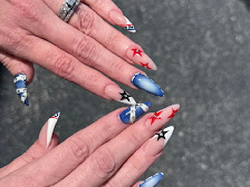 LifeStyle NAILS & LASH BAR Buckhead