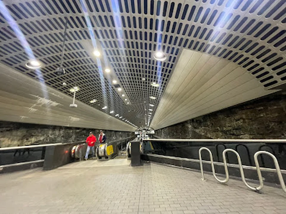 MARTA Peachtree Station (Forsyth & Peachtree Sts. Entrance)