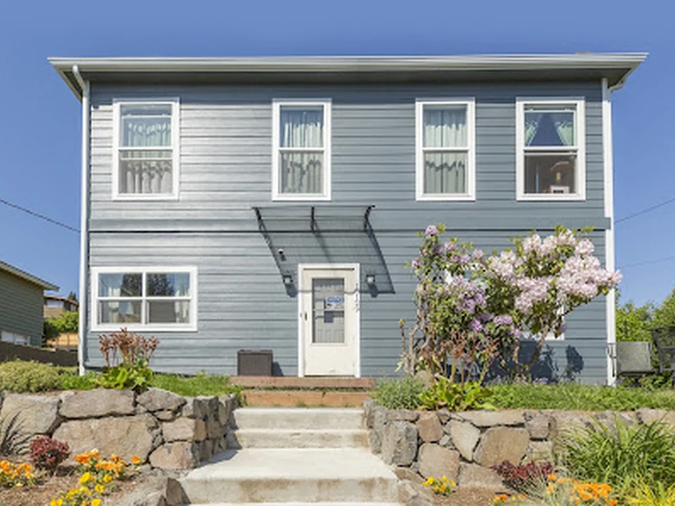 Pacific Exteriors LLC