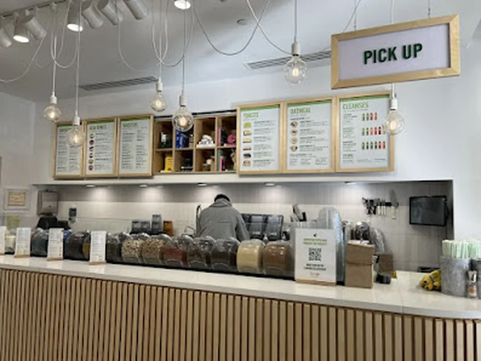 Pure Green - Juice Bar Buckhead Crossing