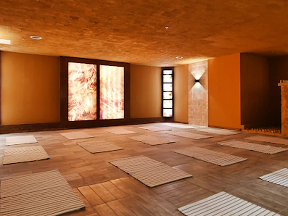 Spa Land & Sauna