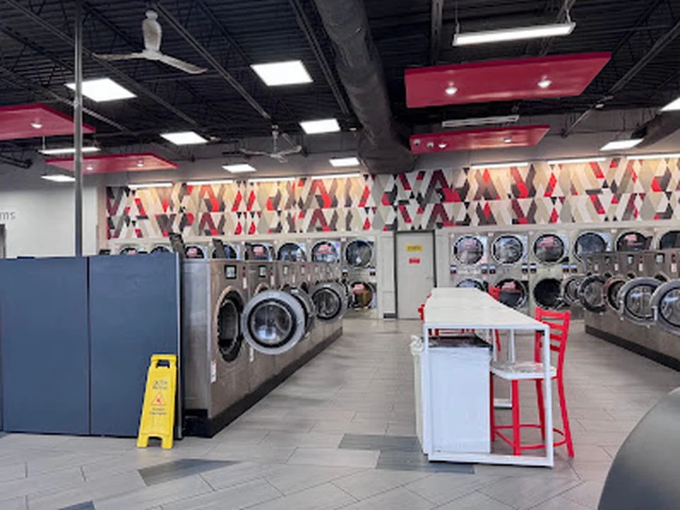 Foto de Speed Queen Laundry Memorial Drive
