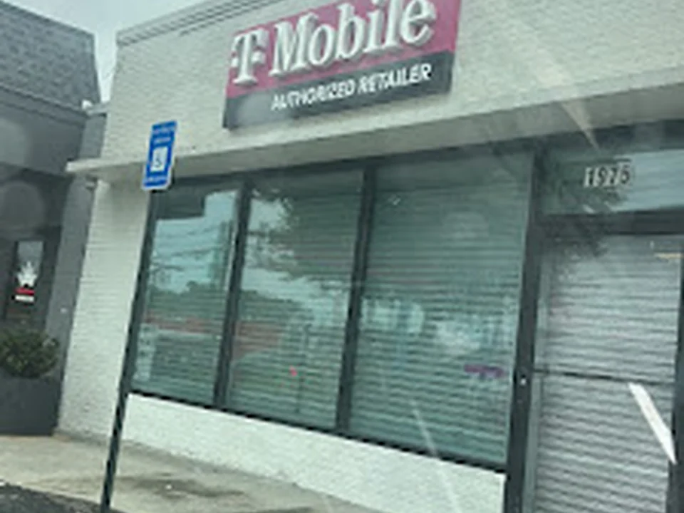 T-Mobile Authorized Retailer