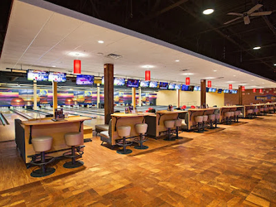Stars and Strikes, Atlanta
