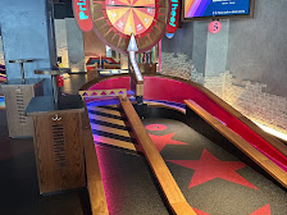 Puttshack - Atlanta - Midtown